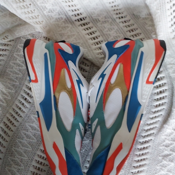 Puma sz12  R//system great color way like new condition - Picture 8 of 15